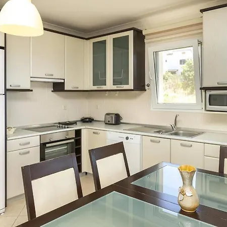 Charming House With Sea View & Shared Pool In בית נופש בודרום