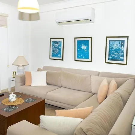 בית נופש Charming House With Sea View & Shared Pool In בודרום